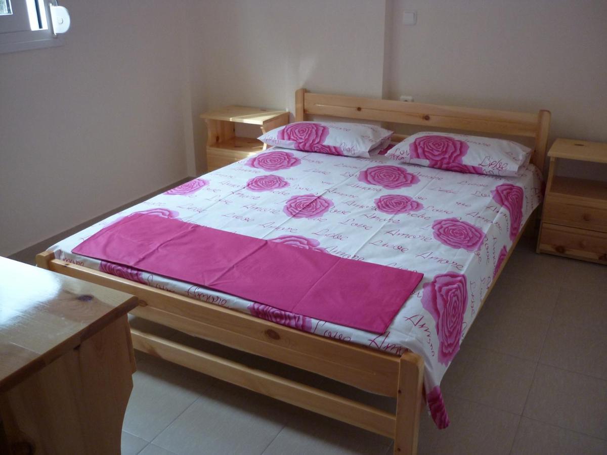 Helios Apartment Nea Vrasna Ruang foto