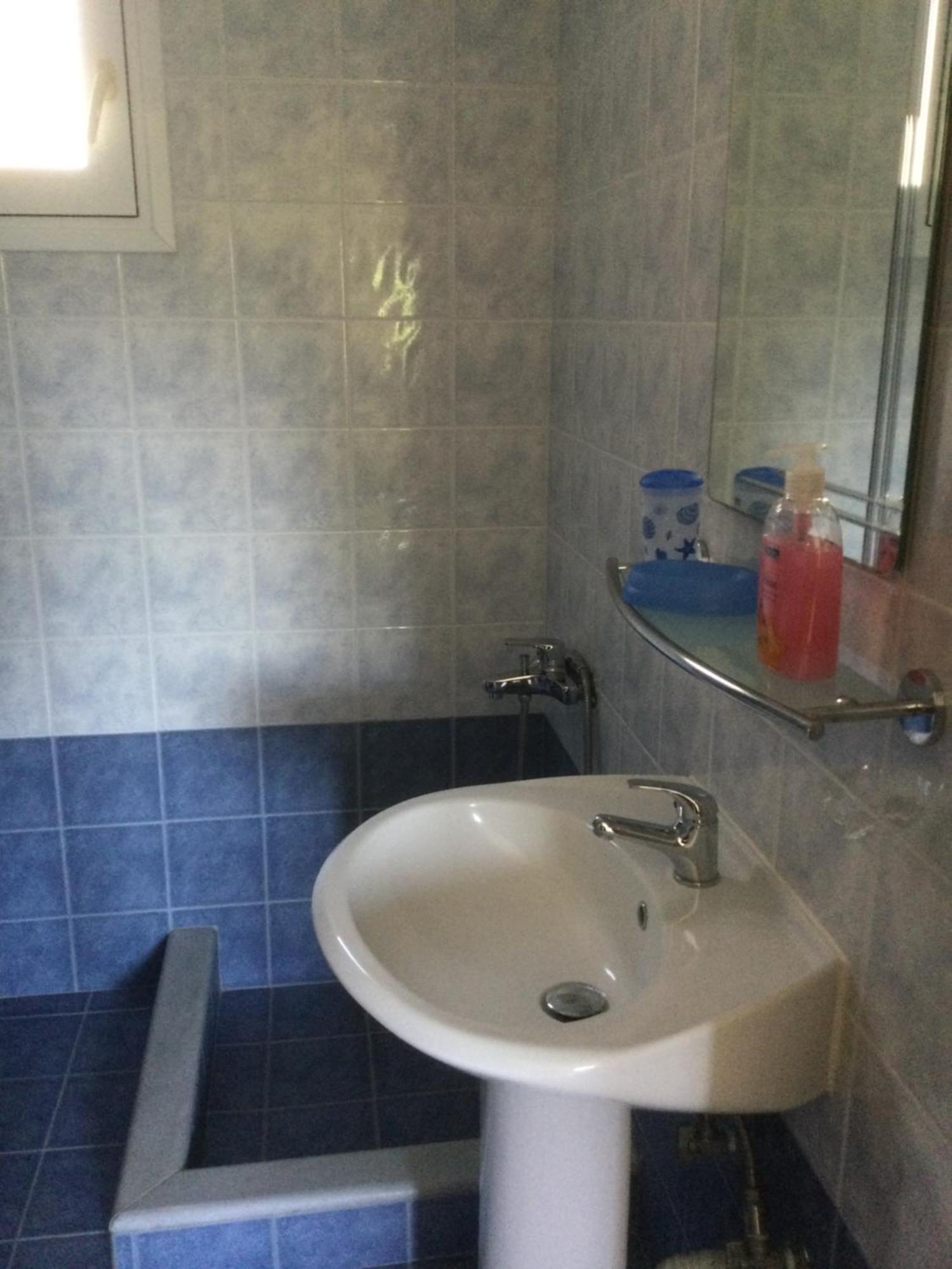 Helios Apartment Nea Vrasna Bagian luar foto