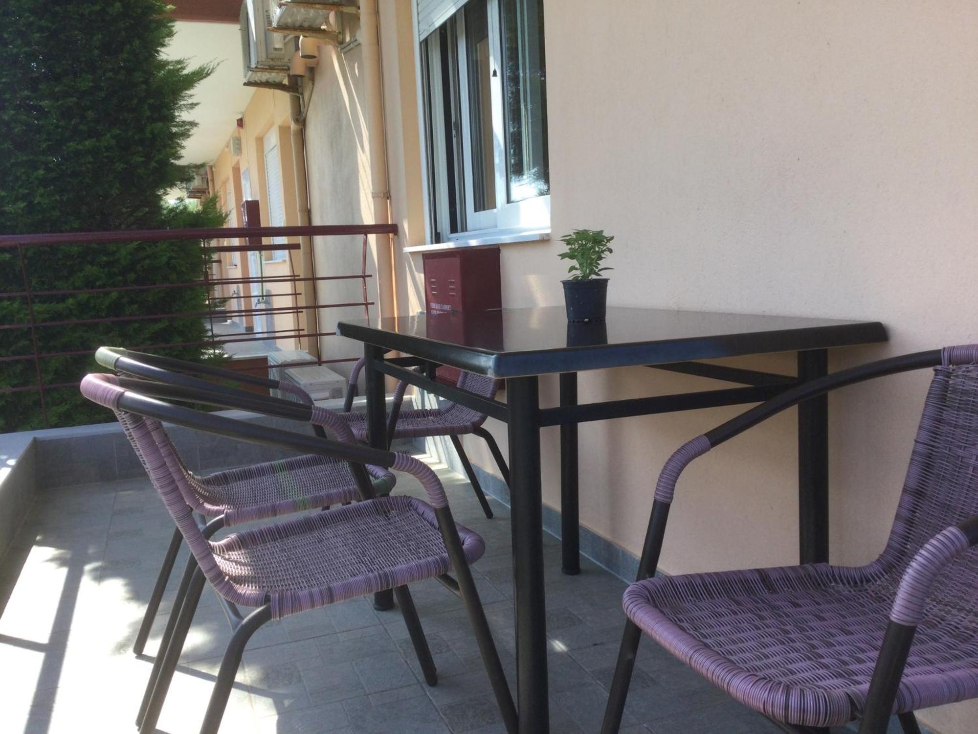 Helios Apartment Nea Vrasna Bagian luar foto